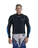 Rider wearing the Helite Off Road airbag vest with the sleeves attached